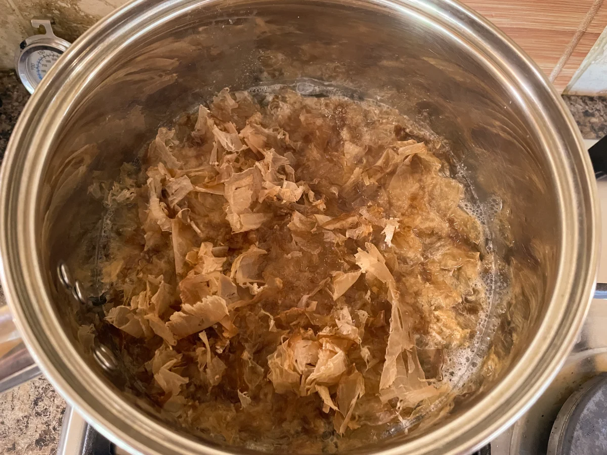 Katsuobushi added to the dashi