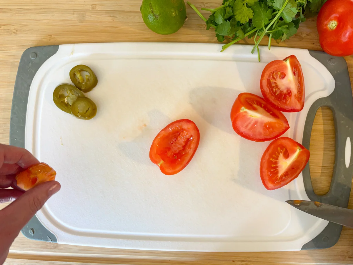 Removing seeds from the tomatoes