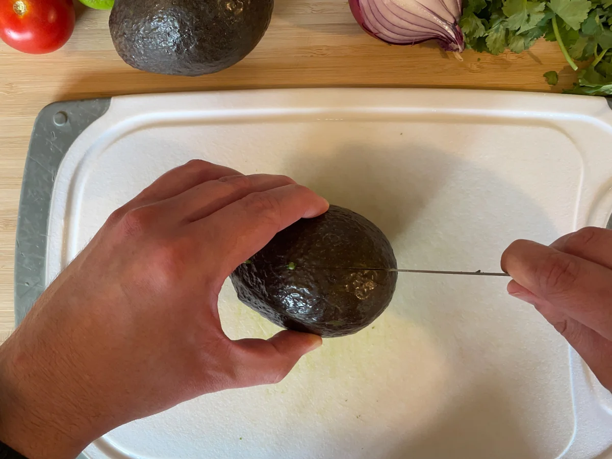 Slicing avocado lengthways