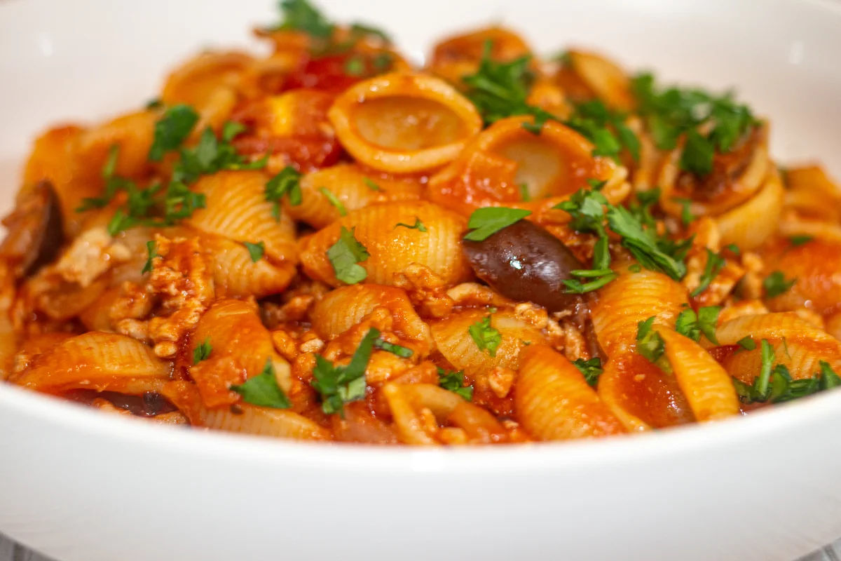 Spicy Pork and Tomato Pasta